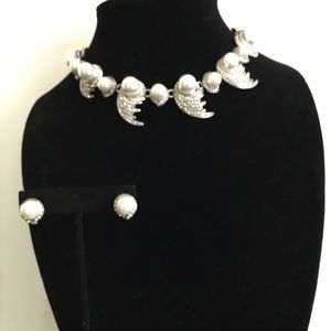 Oscar de la Renta Pearl Crystal Necklace Earrings